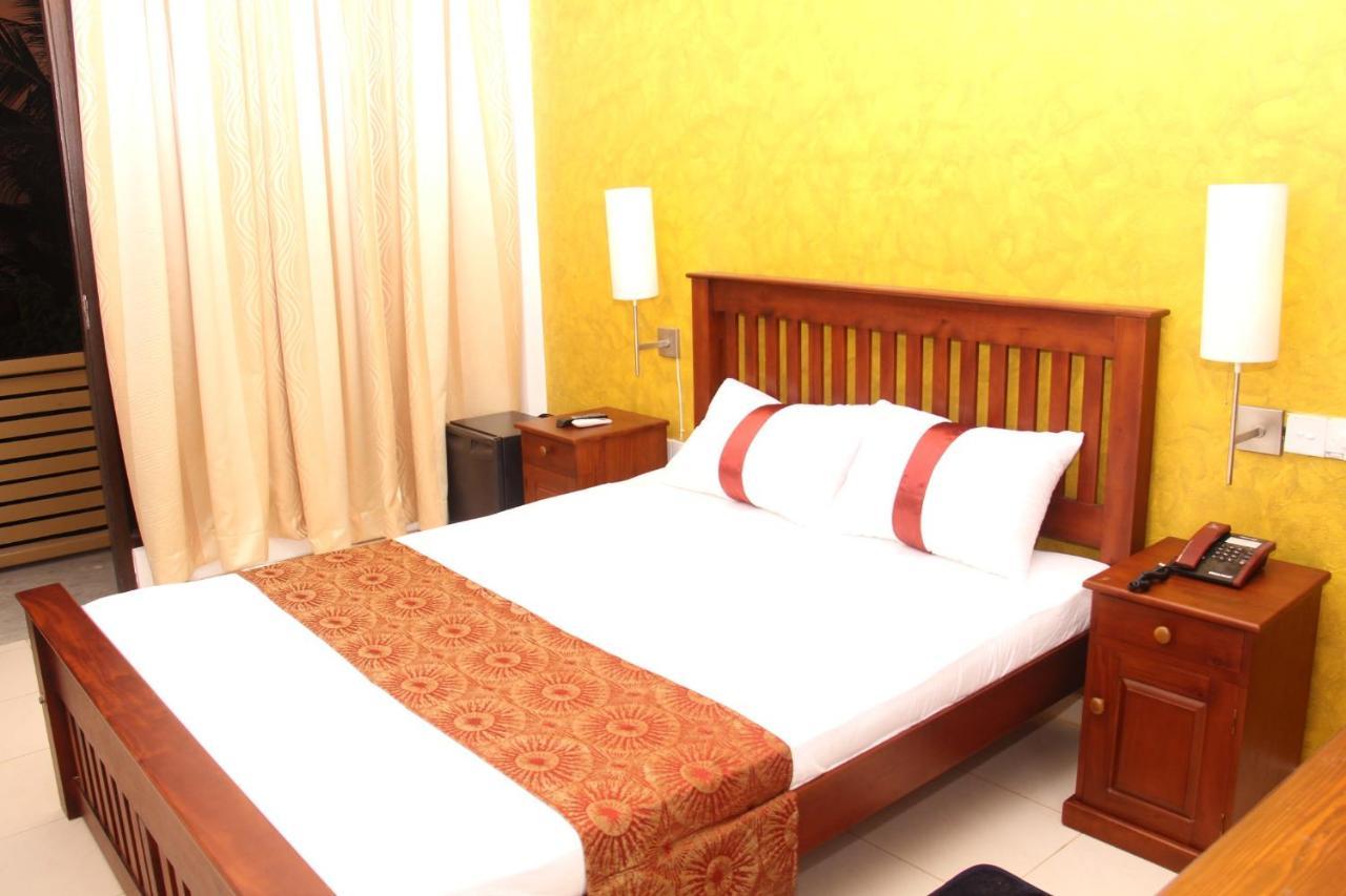 Zendara Hotel Negombo Exterior foto