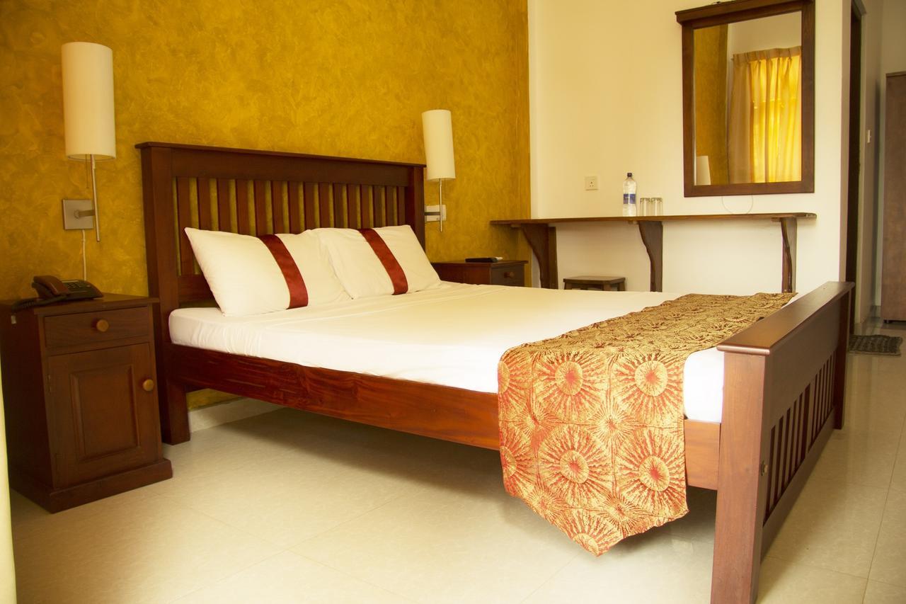 Zendara Hotel Negombo Exterior foto