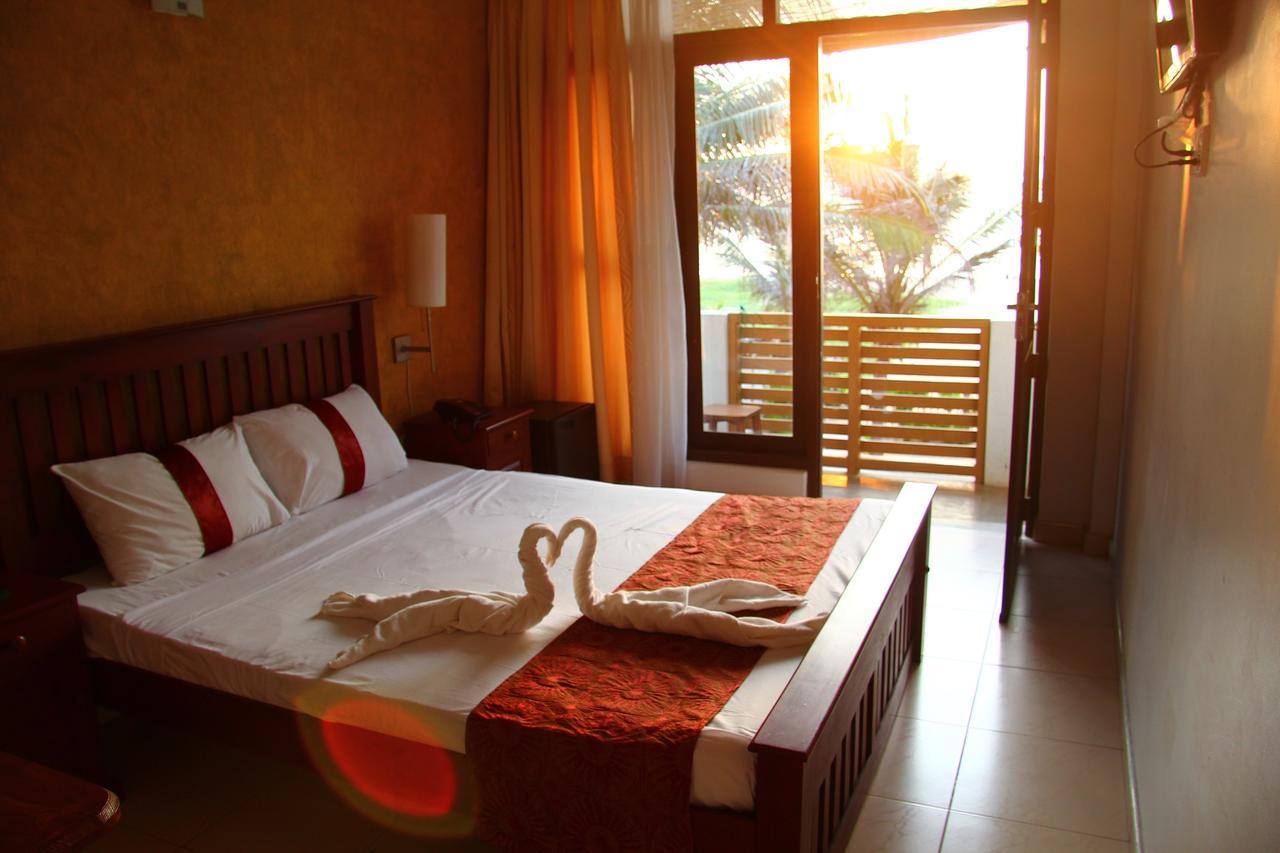 Zendara Hotel Negombo Exterior foto
